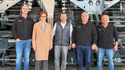 Left to right: Markus Föhr (Operations Manager Baumann), Sabine Baumann-Duvenbeck (CEO Baumann), Joachim Kolb (Sales Manager Cometto), Ralf Beyel (COO Baumann), Matthias Kirschner (Fleet manager))