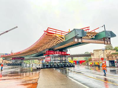 Millimetre work with new 450-tonne bridge