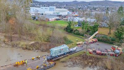 Along the shore with 286 tonnes